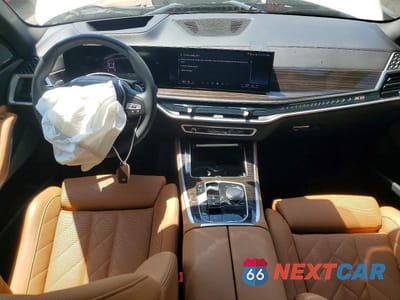 Zdjęcie 8 z 12 samochodu: 2025 BMW X5 XDRIVE40I VIN:5UX23EU06S9W83505 - miniatura