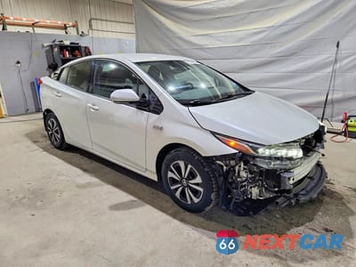 Czwarte zdjęcie samochodu z boku: 2017 TOYOTA PRIUS PRIME PREMIUM VIN:JTDKARFP1H3028849 - miniatura
