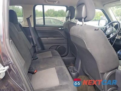 Zdjęcie 10 z 12 samochodu: 2014 JEEP PATRIOT LATITUDE VIN:1C4NJPFB0ED888169 - miniatura