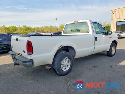 Trzecie zdjęcie samochodu z tyłu: 2003 FORD F250 SUPER DUTY VIN:1FTNF20L33ED41989 - miniatura