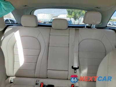 Zdjęcie 10 z 14 samochodu: 2021 MERCEDES-BENZ GLC 300 VIN:W1N0G8DB0MV307465 - miniatura