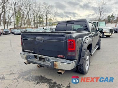 Trzecie zdjęcie samochodu z tyłu: 2007 GMC NEW SIERRA K1500 VIN:2GTEK13M471629506 - miniatura