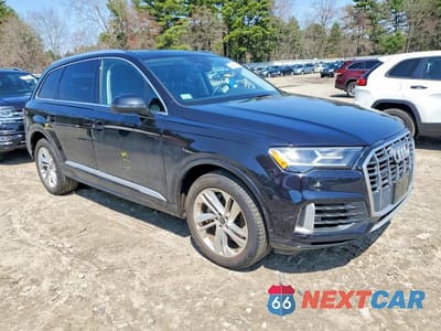 Czwarte zdjęcie samochodu z boku: 2021 AUDI Q7 PREMIUM PLUS VIN:WA1LXAF72MD014459 - miniatura