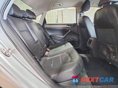 Zdjęcie 10 z 12 samochodu: 2015 VOLKSWAGEN PASSAT SE VIN:1VWBV7A34FC058869 - miniatura