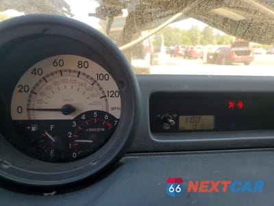 Zdjęcie 9 z 12 samochodu: 2005 TOYOTA SCION XB VIN:JTLKT334054028370 - miniatura
