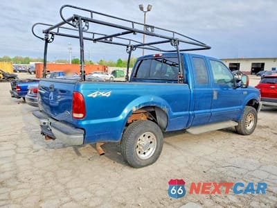 Trzecie zdjęcie samochodu z tyłu: 2002 FORD F250 SUPER DUTY VIN:1FTNX21L32ED07139 - miniatura