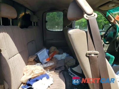 Zdjęcie 10 z 11 samochodu: 2000 TOYOTA TUNDRA SR5 VIN:5TBRT3410YS004196 - miniatura