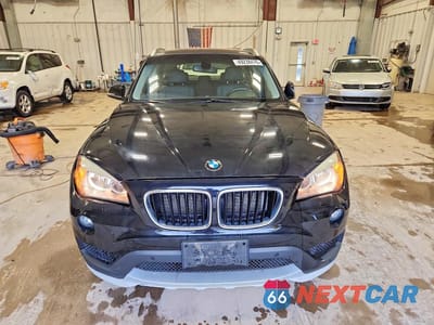 Piąte zdjęcie samochodu w środku: 2015 BMW X1 XDRIVE28I VIN:WBAVL1C53FVY38980 - miniatura