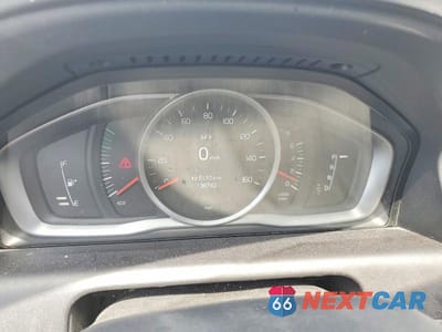 Zdjęcie 9 z 13 samochodu: 2016 VOLVO XC60 T5 VIN:YV440MDJ9G2867002 - miniatura