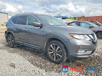 Czwarte zdjęcie samochodu z boku: 2019 NISSAN ROGUE SL VIN:5N1AT2MV6KC775607 - miniatura
