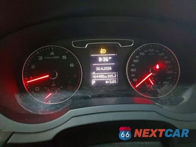 Zdjęcie 9 z 13 samochodu: 2015 AUDI Q3 PREMIUM PLUS VIN:WA1EFEFS7FR000795 - miniatura