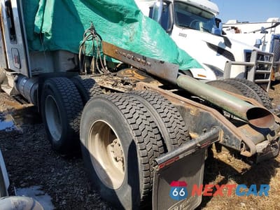 Trzecie zdjęcie samochodu z tyłu: 2022 KENWORTH CONSTRUCTION W900 VIN:1XKWDP9X5NR982932 - miniatura