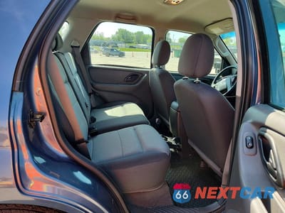 Zdjęcie 10 z 12 samochodu: 2005 FORD ESCAPE XLS VIN:1FMYU92Z75KA16095 - miniatura