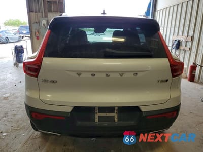Zdjęcie 6 z 12 samochodu: 2019 VOLVO XC40 T5 MOMENTUM VIN:YV4162XZ0K2004475 - miniatura
