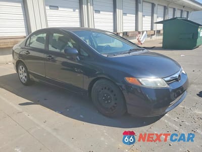 Czwarte zdjęcie samochodu z boku: 2007 HONDA CIVIC LX VIN:1HGFA16557L119057 - miniatura