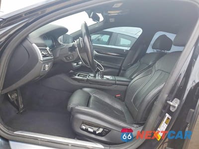Zdjęcie 7 z 12 samochodu: 2019 BMW 750 I VIN:WBA7F0C51KGM24895 - miniatura