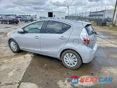 Drugie zdjęcie samochodu z przodu: 2013 TOYOTA PRIUS C ONE VIN:JTDKDTB36D1047118 - miniatura