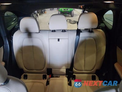 Zdjęcie 10 z 12 samochodu: 2018 BMW X1 SDRIVE28I VIN:WBXHU7C37J5L08554 - miniatura