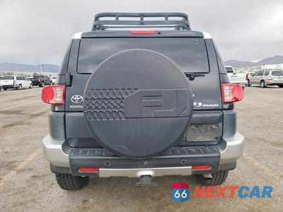 Zdjęcie 6 z 13 samochodu: 2007 TOYOTA FJ CRUISER BASE VIN:JTEBU11F570014519 - miniatura