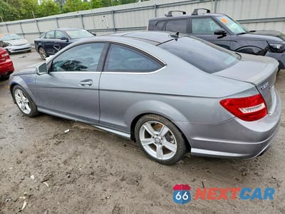 Drugie zdjęcie samochodu z przodu: 2014 MERCEDES-BENZ C 250 VIN:WDDGJ4HB7EG292484 - miniatura