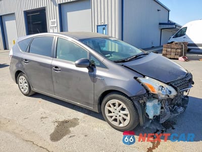 Czwarte zdjęcie samochodu z boku: 2014 TOYOTA PRIUS V TWO VIN:JTDZN3EUXEJ009747 - miniatura