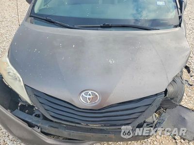 Zdjęcie 12 z 13 samochodu: 2011 TOYOTA SIENNA BASE 7-PASSENGER VIN:5TDKA3DC8BS002817 - miniatura