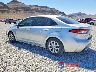 Drugie zdjęcie samochodu z przodu: 2022 TOYOTA COROLLA LE VIN:JTDEPMAE1N3033162 - miniatura