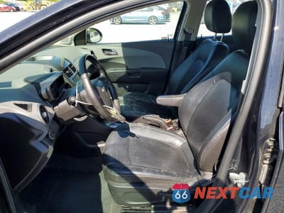 Zdjęcie 7 z 12 samochodu: 2015 CHEVROLET SONIC LTZ VIN:1G1JE5SB4F4124784 - miniatura