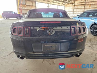 Zdjęcie 6 z 13 samochodu: 2014 FORD MUSTANG VIN:1ZVBP8EM5E5215752 - miniatura