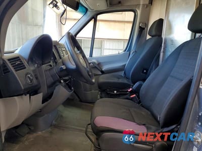 Zdjęcie 7 z 13 samochodu: 2018 MERCEDES BENZ SPRINTER 2500 DELIVERY VAN VIN:WD3PE7CD5JP622748 - miniatura