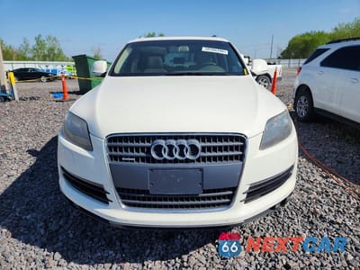 Piąte zdjęcie samochodu w środku: 2009 AUDI Q7 VIN:WA1AY74L69D006220 - miniatura