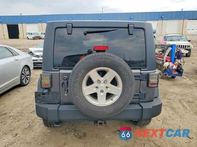 Zdjęcie 6 z 14 samochodu: 2014 JEEP WRANGLER UNLIMITED SPORT VIN:1C4HJWDG4EL298813 - miniatura