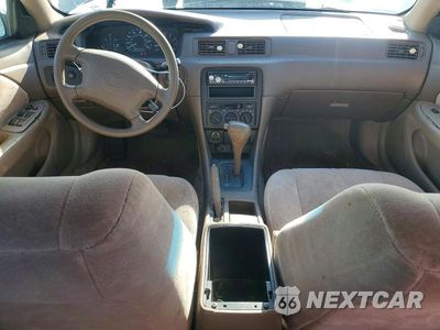 Zdjęcie 8 z 12 samochodu: 1998 TOYOTA CAMRY LE VIN:4T1BG22K6WU297674 - miniatura