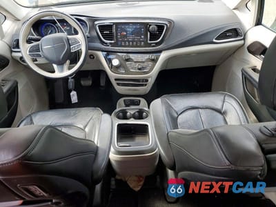 Zdjęcie 8 z 14 samochodu: 2018 CHRYSLER PACIFICA LIMITED VIN:2C4RC1GG9JR103951 - miniatura