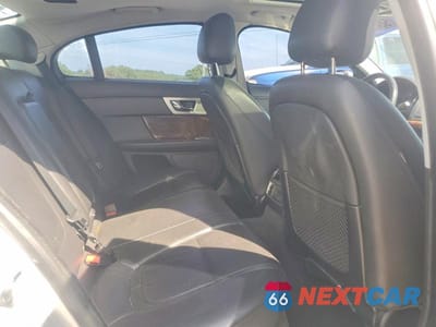 Zdjęcie 10 z 12 samochodu: 2012 JAGUAR XF VIN:SAJWA0FBXCLS36160 - miniatura