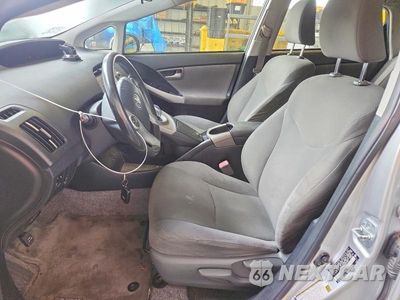 Zdjęcie 7 z 11 samochodu: 2013 TOYOTA PRIUS TWO VIN:JTDKN3DU7D5627005 - miniatura