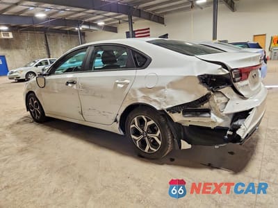 Drugie zdjęcie samochodu z przodu: 2020 KIA FORTE LXS VIN:3KPF24AD9LE207012 - miniatura