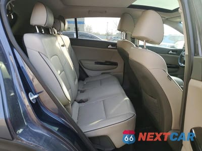 Zdjęcie 11 z 12 samochodu: 2018 KIA SPORTAGE EX VIN:KNDPNCAC9J7328620 - miniatura