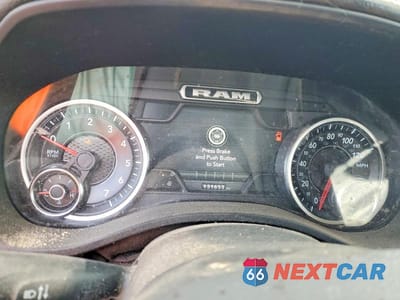 Zdjęcie 9 z 13 samochodu: 2020 RAM 1500 LARAMIE VIN:1C6SRFDTXLN295774 - miniatura