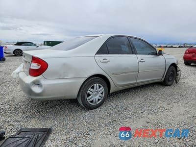Trzecie zdjęcie samochodu z tyłu: 2004 TOYOTA CAMRY STANDARD VIN:4T1BE32K54U927158 - miniatura
