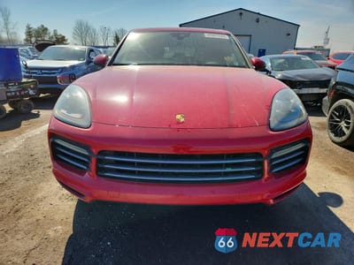 Piąte zdjęcie samochodu w środku: 2022 PORSCHE CAYENNE VIN:WP1AA2AYXNDA01995 - miniatura