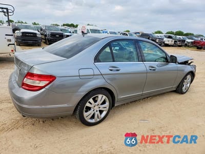 Trzecie zdjęcie samochodu z tyłu: 2009 MERCEDES-BENZ C 300 4MATIC VIN:WDDGF81X29F232512 - miniatura