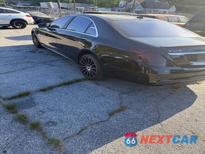 Trzecie zdjęcie samochodu z tyłu: 2015 MERCEDES-BENZ S 550 VIN:WDDUG8CB0FA189718 - miniatura