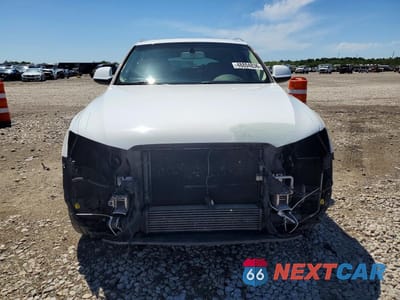 Piąte zdjęcie samochodu w środku: 2016 AUDI Q5 PREMIUM VIN:WA1C2AFP7GA143611 - miniatura