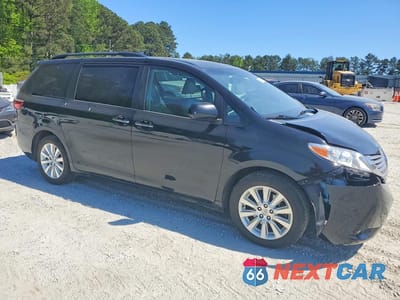 Czwarte zdjęcie samochodu z boku: 2015 TOYOTA SIENNA XLE 7-PASSENGER VIN:5TDDK3DC7FS104864 - miniatura