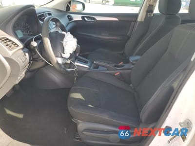 Zdjęcie 7 z 12 samochodu: 2016 NISSAN SENTRA S VIN:3N1AB7APXGY231056 - miniatura