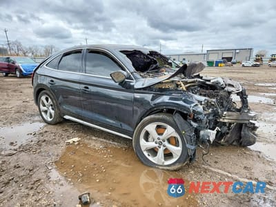 Czwarte zdjęcie samochodu z boku: 2021 AUDI Q5 SPORTBACK PREMIUM PLUS VIN:WA15AAFY6M2115759 - miniatura
