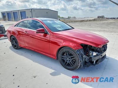 Czwarte zdjęcie samochodu z boku: 2017 MERCEDES-BENZ E 400 VIN:WDDKJ6FB7HF355523 - miniatura