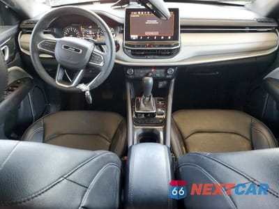 Zdjęcie 8 z 13 samochodu: 2025 JEEP COMPASS LIMITED VIN:3C4NJDCN1ST510848 - miniatura