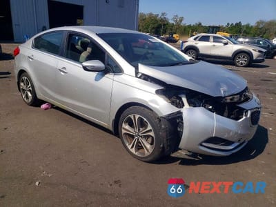 Czwarte zdjęcie samochodu z boku: 2014 KIA FORTE EX VIN:KNAFX4A85E5120918 - miniatura